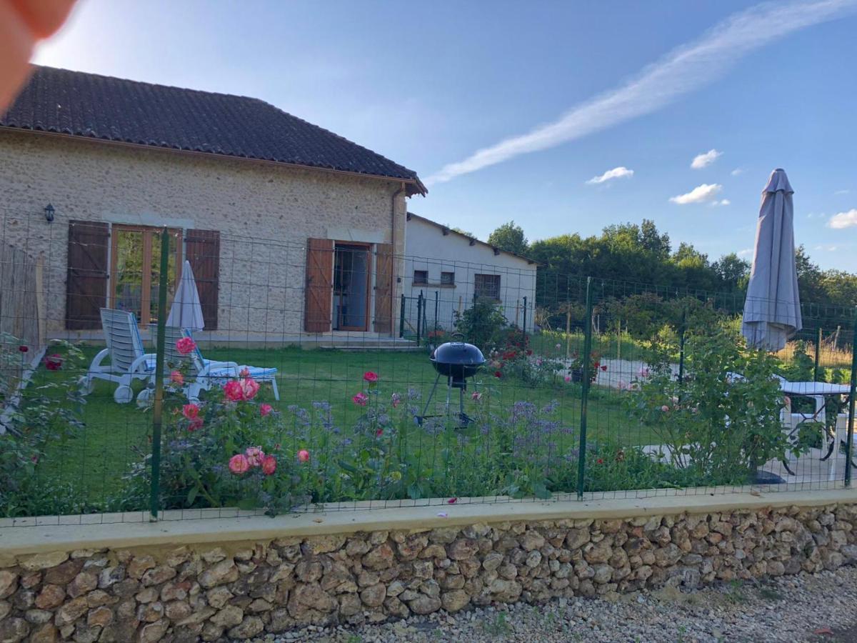 Chez Lucia A 15Min De Perigueux A 6Km Autoroute A89 Daire Eglise-Neuve-de-Vergt Dış mekan fotoğraf