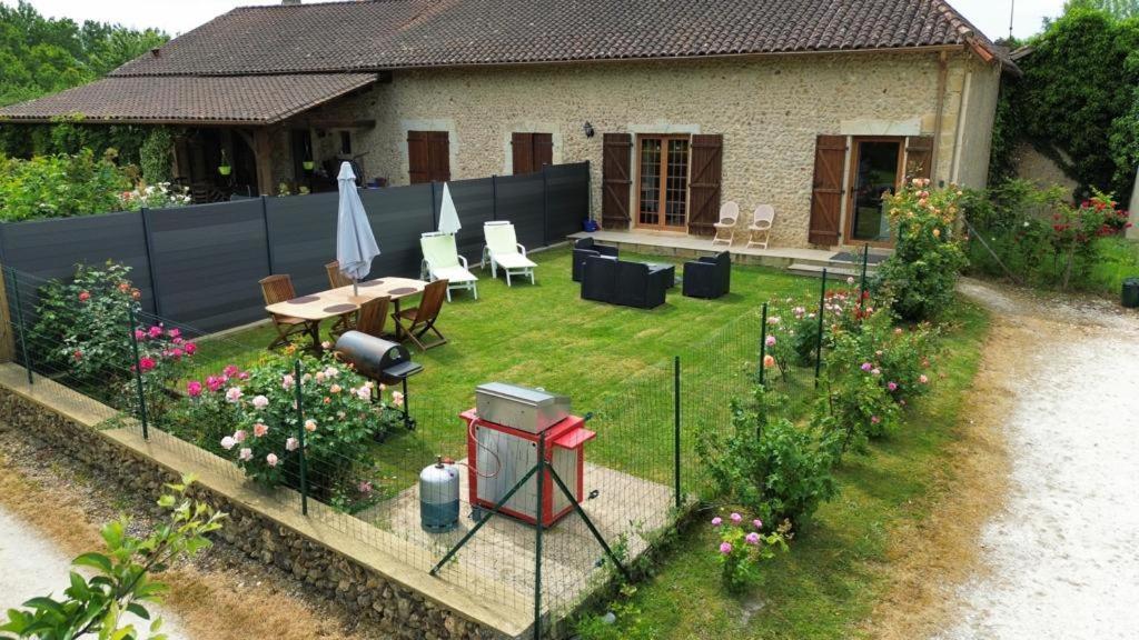 Chez Lucia A 15Min De Perigueux A 6Km Autoroute A89 Daire Eglise-Neuve-de-Vergt Dış mekan fotoğraf